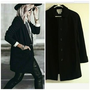 Oversized black wool coat. Cabin Creek, great